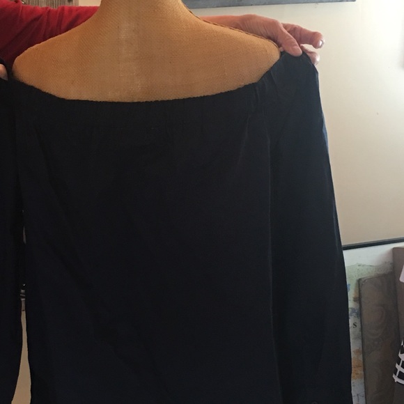 Tribal Off the Shoulder Top - Picture 2 of 2